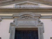 L'esterno della chiesa parrocchiale di S. Lorenzo
